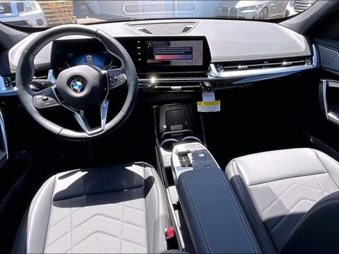 New 2026 BMW X1 xDrive28i AWD/4WD image 5