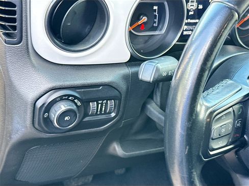 Used 2021 Jeep Wrangler Unlimited Islander image 11