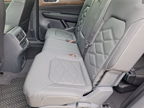 New 2026 Volkswagen Atlas SE image 22