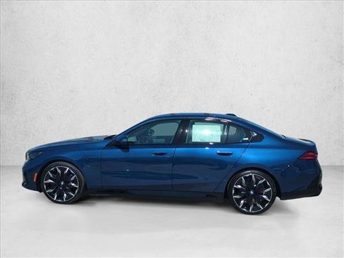 New 2027 BMW 550e xDrive AWD/4WD image 5