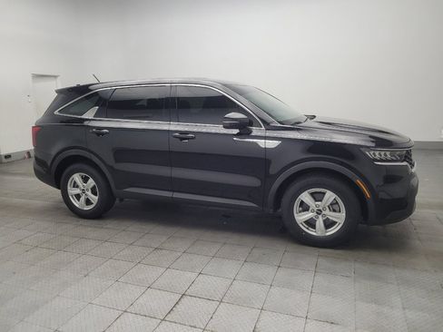 Used 2022 Kia Sorento LX FWD image 11