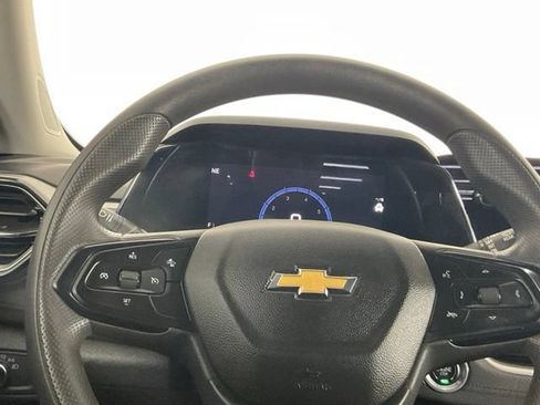 Used 2025 Chevrolet TrailBlazer LT FWD image 21