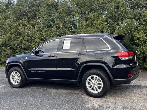 Used 2020 Jeep Grand Cherokee Laredo AWD/4WD image 5