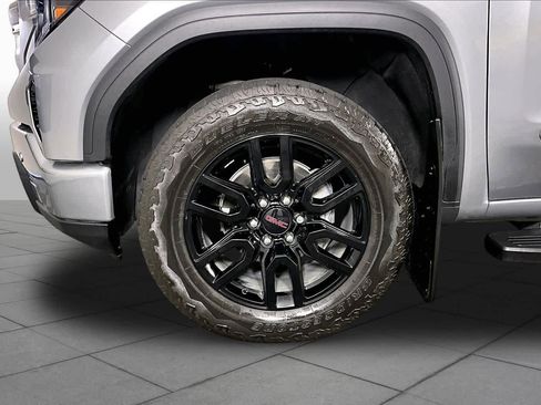 Used 2024 GMC Sierra 1500 Elevation w/ Elevation Premium Package AWD/4WD image 11