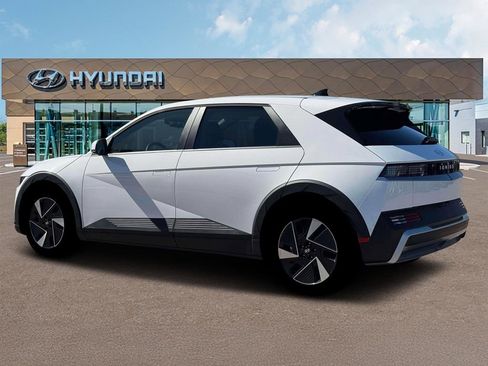 New 2026 Hyundai Ioniq 5 SE AWD/4WD image 4