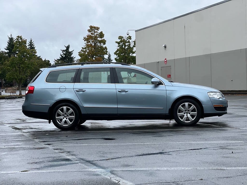 Used 2008 Volkswagen Passat 2.0T FWD image 6