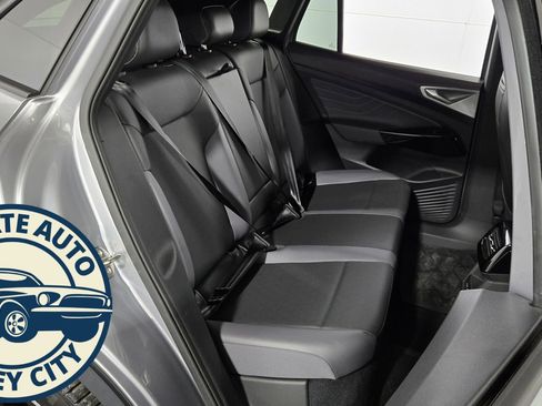 Used 2023 Volkswagen ID.4 Pro S image 31