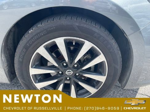 Used 2018 Nissan Altima 2.5 SL FWD image 16