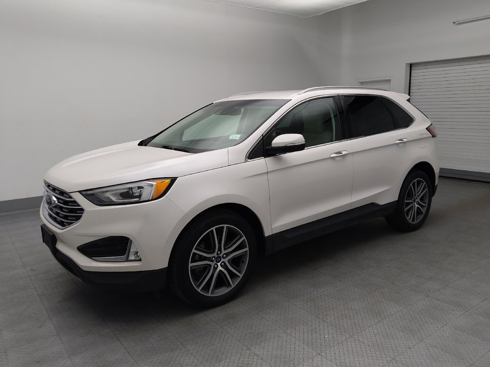 Used 2019 Ford Edge Titanium w/ Cold Weather Package AWD/4WD image 2