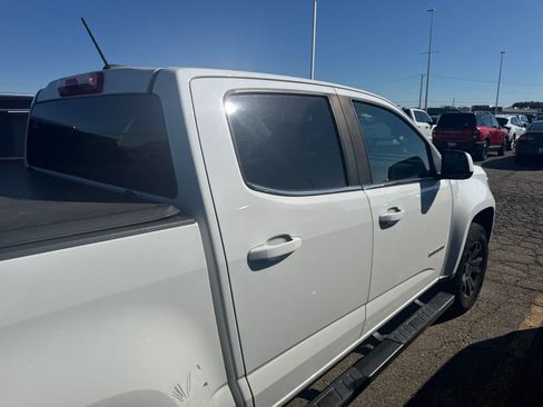 Used 2020 Chevrolet Colorado LT AWD/4WD image 11