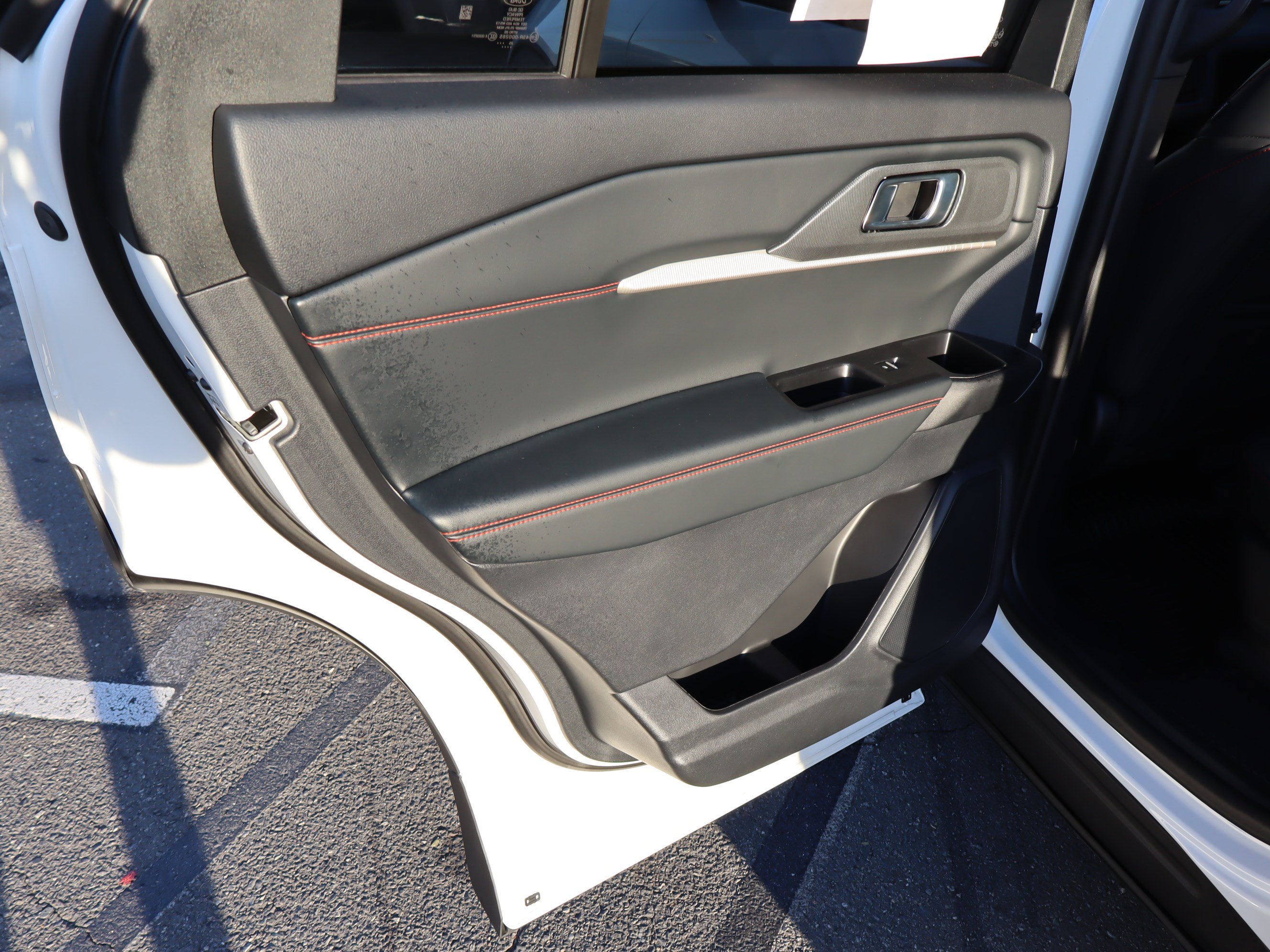 Used 2026 Ford Explorer ST AWD/4WD image 32