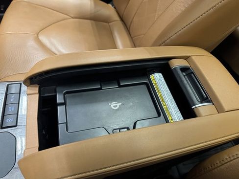 Used 2021 Toyota Highlander Platinum image 31