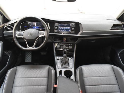 Used 2024 Volkswagen Jetta SE FWD image 22
