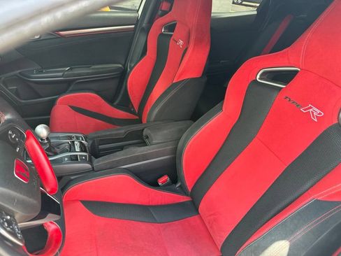 Used 2019 Honda Civic Type R image 5