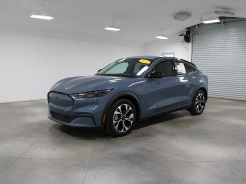 Used 2024 Ford Mustang Mach-E Select w/ Comfort Package Lite image 4