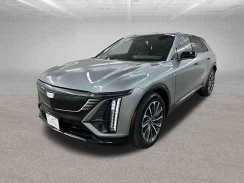 Certified 2025 Cadillac Lyriq Sport AWD/4WD image 5