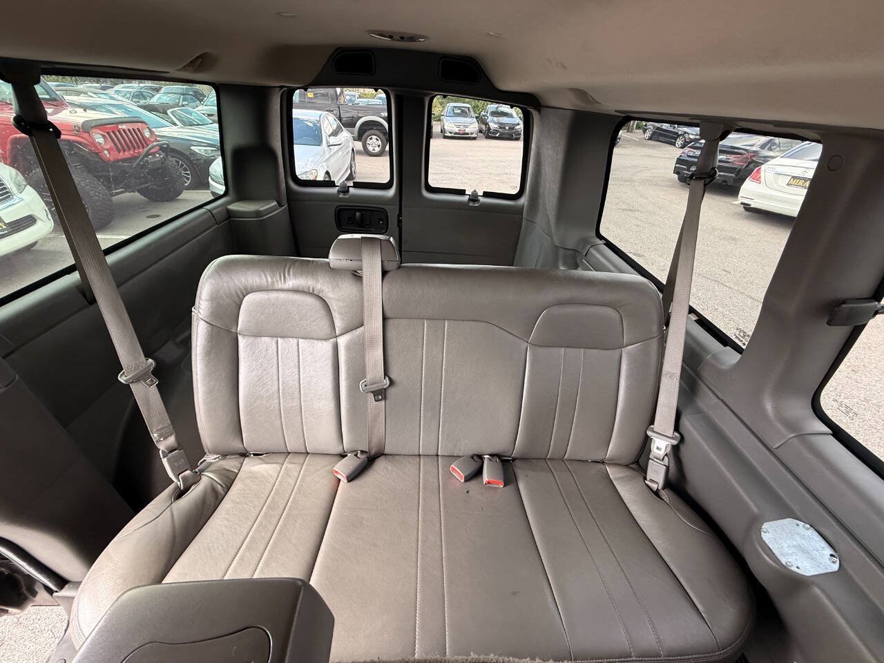 Used 2010 GMC Savana 1500 LS RWD image 43