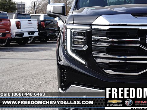 New 2026 GMC Sierra 1500 SLT image 44