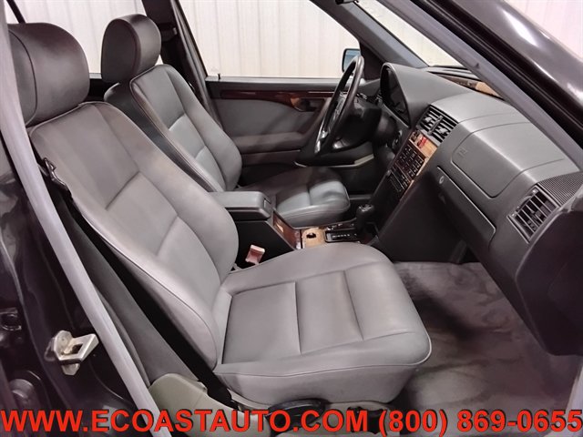 Used 1995 Mercedes-Benz C 220 Sedan image 14