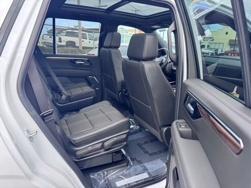 New 2026 Chevrolet Tahoe High Country AWD/4WD image 10