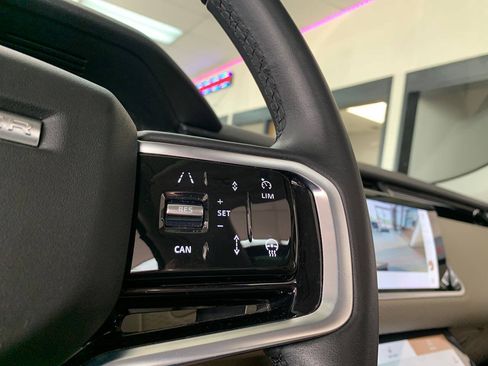Used 2023 Land Rover Range Rover Velar R-Dynamic S AWD/4WD image 15