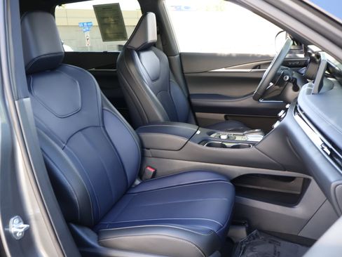 Certified 2026 INFINITI QX60 Sport w/ Dark Cargo Package image 24