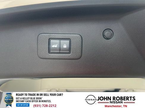 Used 2021 Nissan Armada SL w/ Captain's Chairs Package RWD image 17