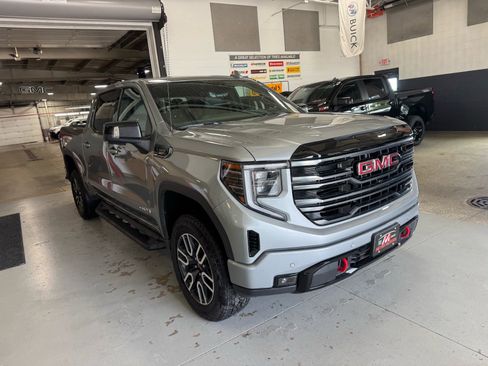 Used 2026 GMC Sierra 1500 AT4 w/ Technology Package AWD/4WD image 3
