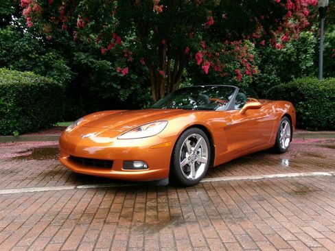 Used 2007 Chevrolet Corvette Convertible w/ Preferred Equipment Group RWD image 1