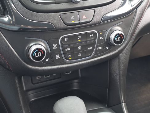 Used 2023 Chevrolet Equinox RS w/ RS Leather Package FWD image 24