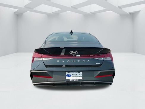 New 2025 Hyundai Elantra SEL image 6