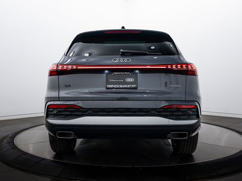 Certified 2025 Audi Q5 Premium w/ Convenience Package image 21