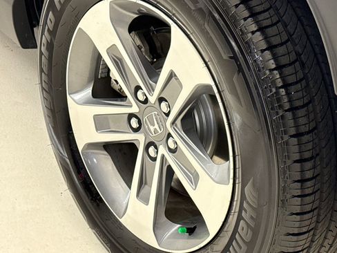 Certified 2025 Honda Pilot EX-L image 10