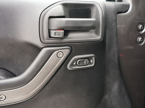 Used 2014 Jeep Wrangler Unlimited Sport w/ Quick Order Package 24S image 16