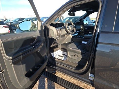 New 2025 Ford Expedition Max Platinum w/ Stealth Performance Package image 19