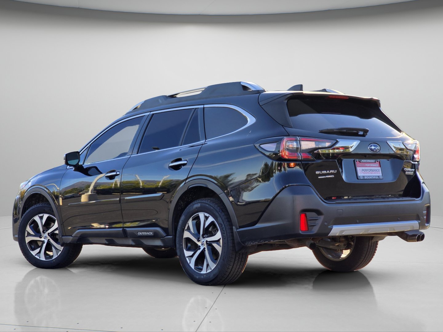 Used 2020 Subaru Outback Touring XT AWD/4WD image 25