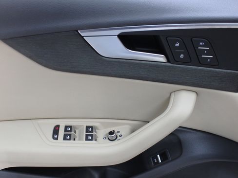 Used 2019 Audi A4 2.0T Premium w/ Convenience Package image 31