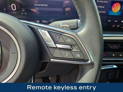 Used 2025 Buick Envision Preferred AWD/4WD image 8