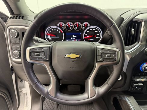 Used 2022 Chevrolet Silverado 1500 LTZ image 19