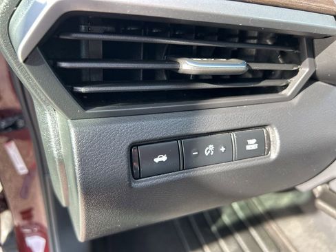 Used 2025 Nissan Altima 2.5 SV image 15