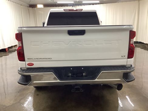 Used 2025 Chevrolet Silverado 2500 LT w/ Convenience Package AWD/4WD image 6