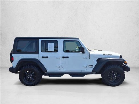 Used 2021 Jeep Wrangler Unlimited Sport AWD/4WD image 4