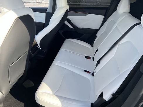 Used 2026 Tesla Model Y Long Range image 28