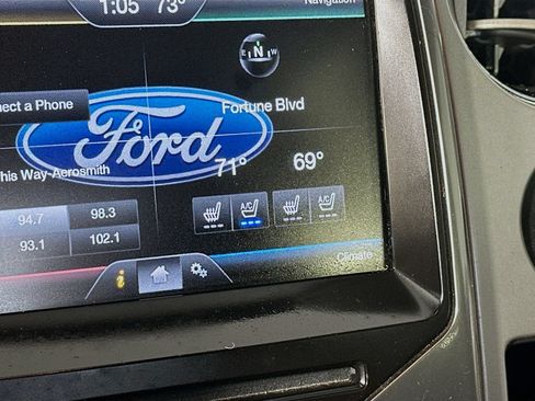 Used 2014 Ford F150 FX4 w/ Equipment Group 402A Luxury AWD/4WD image 19