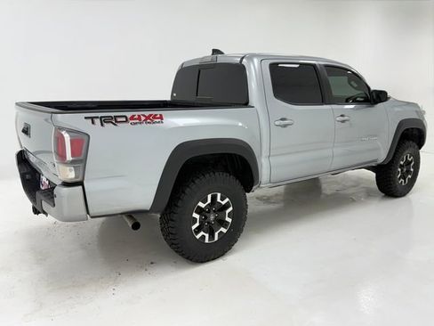 Used 2023 Toyota Tacoma TRD Off-Road w/ Technology Package AWD/4WD image 41