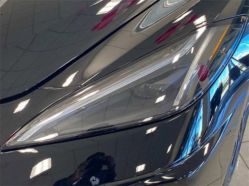 Used 2023 Chevrolet Corvette Stingray Convertible w/ Z51 Performance Package image 5