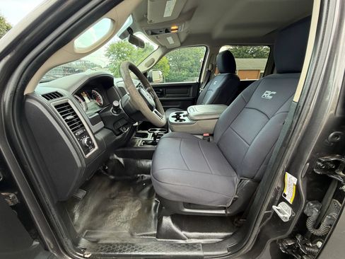 Used 2018 RAM 3500 Tradesman w/ Chrome Appearance Group AWD/4WD image 12