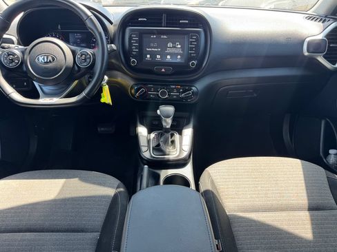 Used 2021 Kia Soul GT-Line FWD image 10