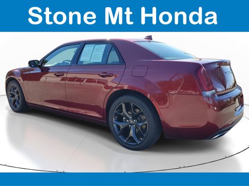 Used 2023 Chrysler 300 S image 4