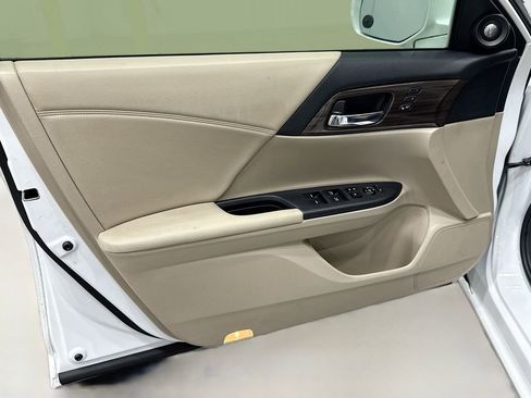 Used 2016 Honda Accord EX-L image 15